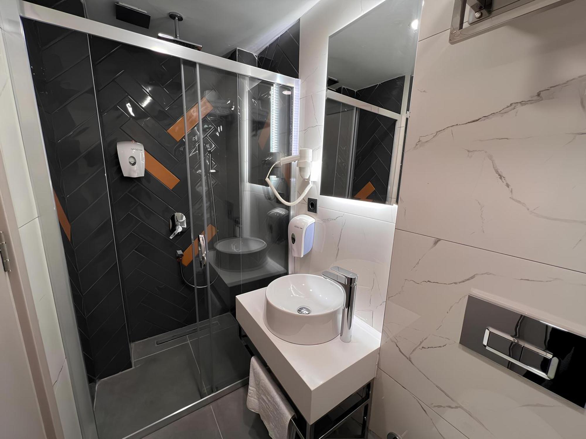 Roi Hotel İzmir Extérieur photo